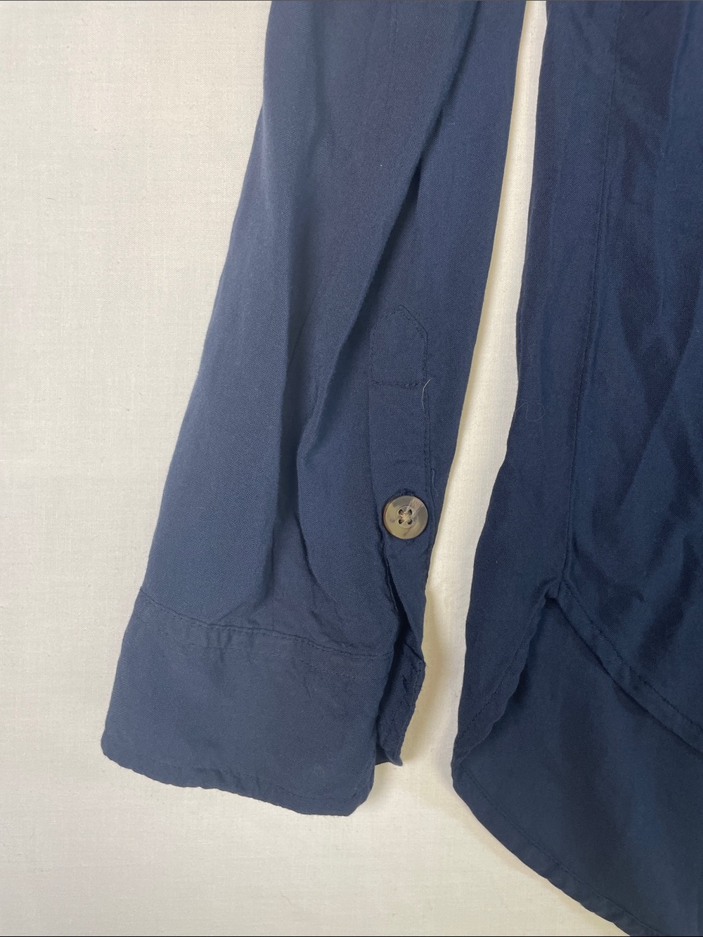 AB&F cobalt button down collar roll L/S wood look buttons Viscose M - Picture 2 of 9